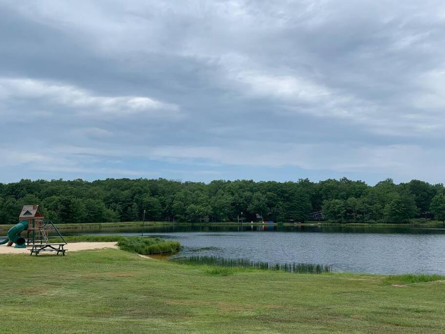 Modern Home Near Lake W Hottub, Game Room, Fireplace Albrightsville المظهر الخارجي الصورة